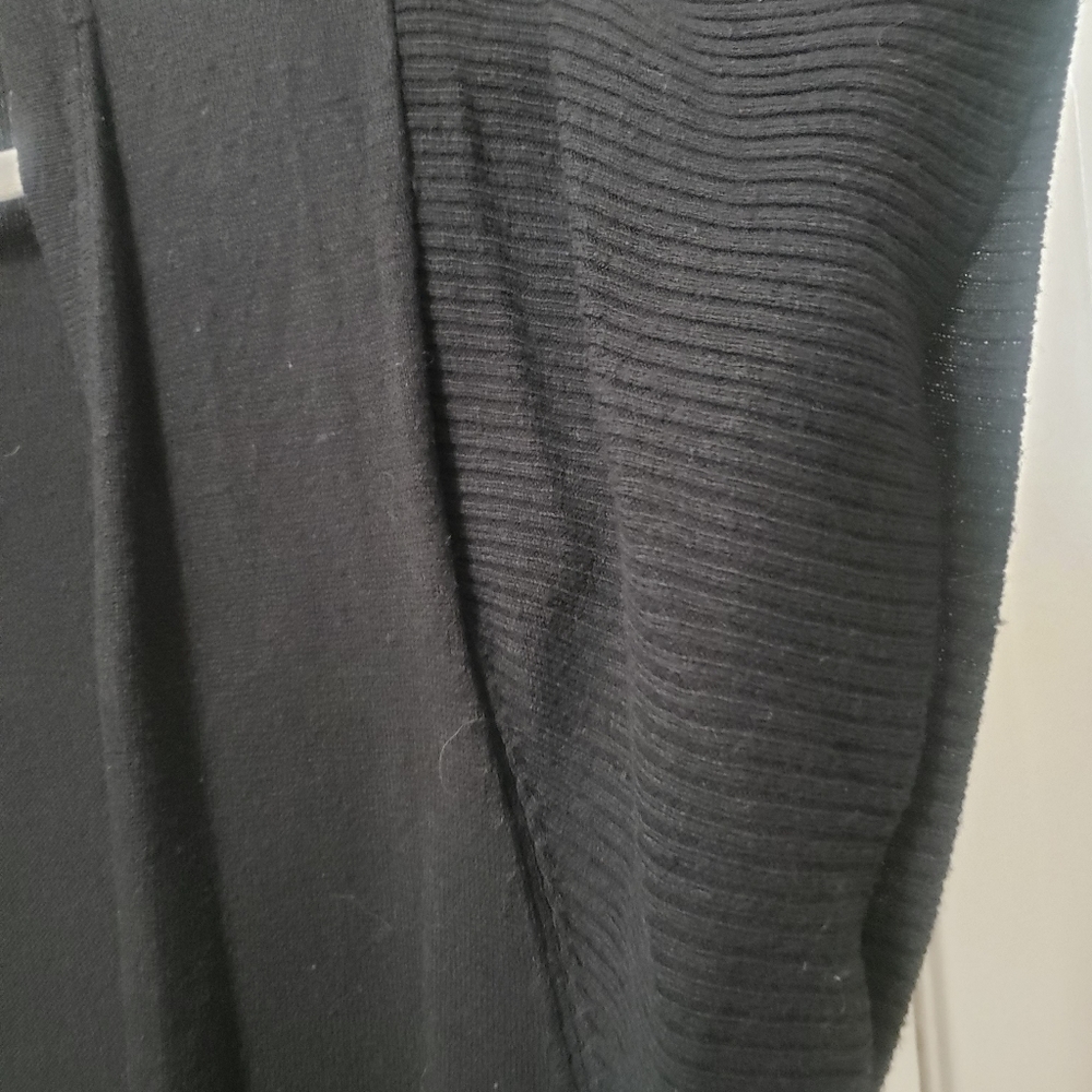 Sweater - Picture 3 of 3